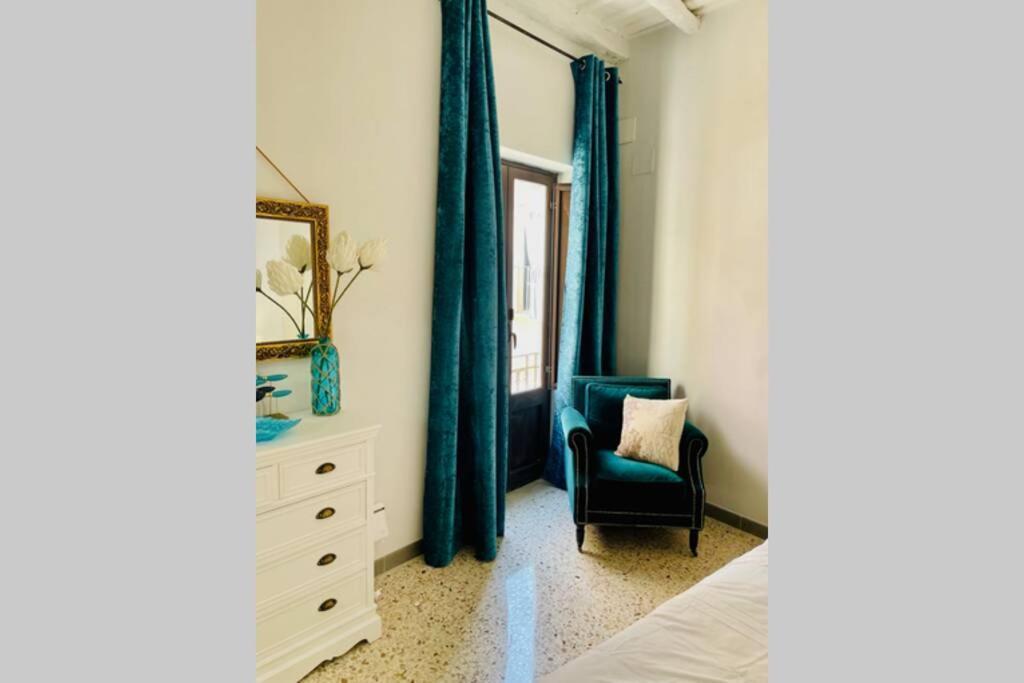 Trapani Centro Storico Apartment, Great Central Location! All New Furniture And Appliances! Bagian luar foto