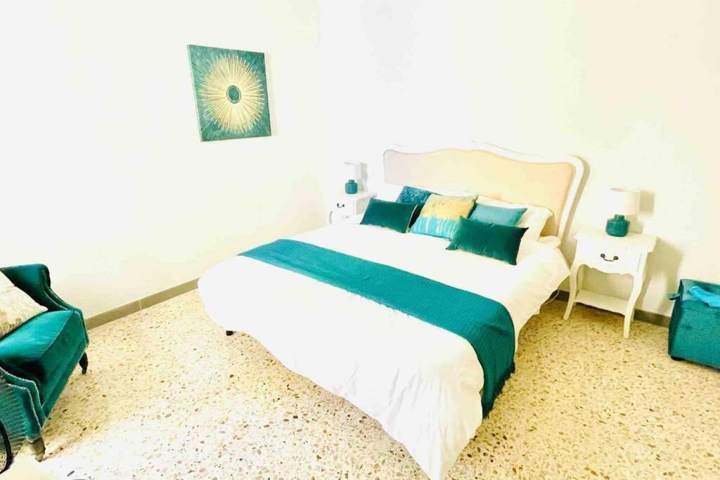 Trapani Centro Storico Apartment, Great Central Location! All New Furniture And Appliances! Bagian luar foto