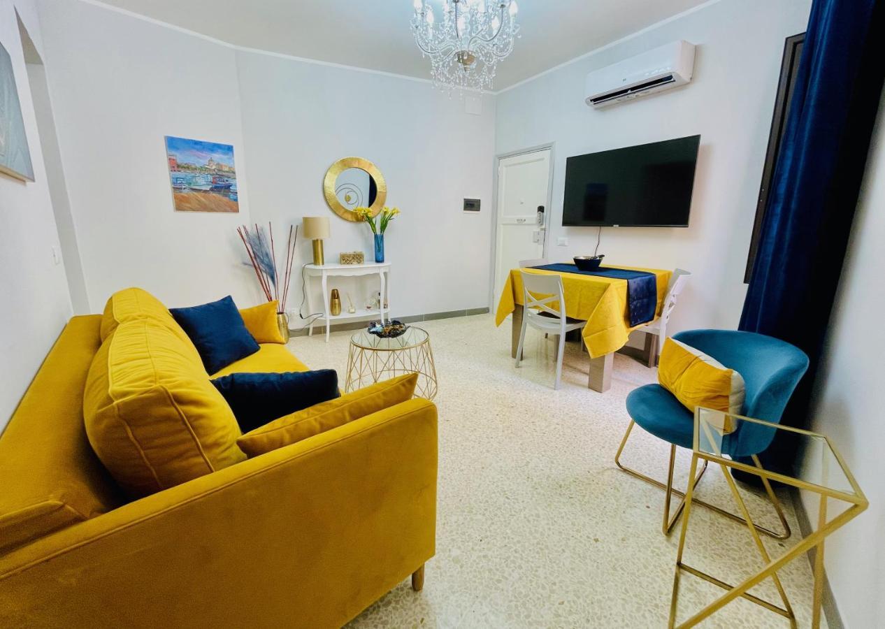 Trapani Centro Storico Apartment, Great Central Location! All New Furniture And Appliances! Bagian luar foto