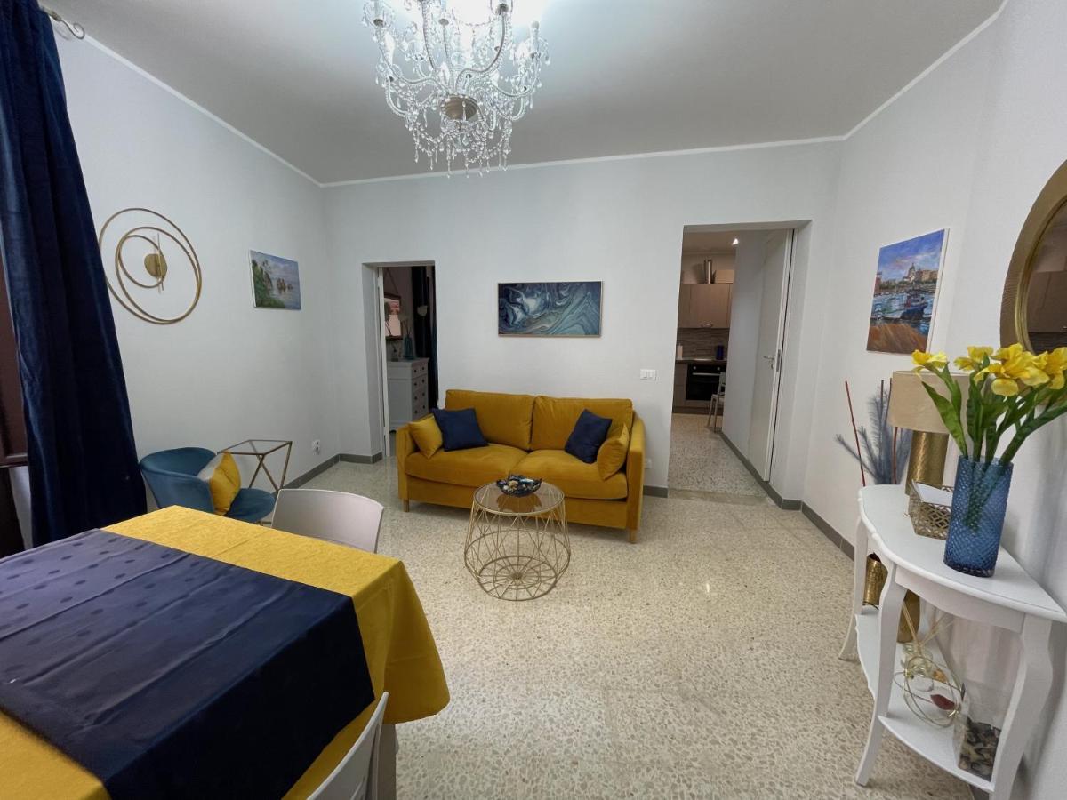 Trapani Centro Storico Apartment, Great Central Location! All New Furniture And Appliances! Bagian luar foto